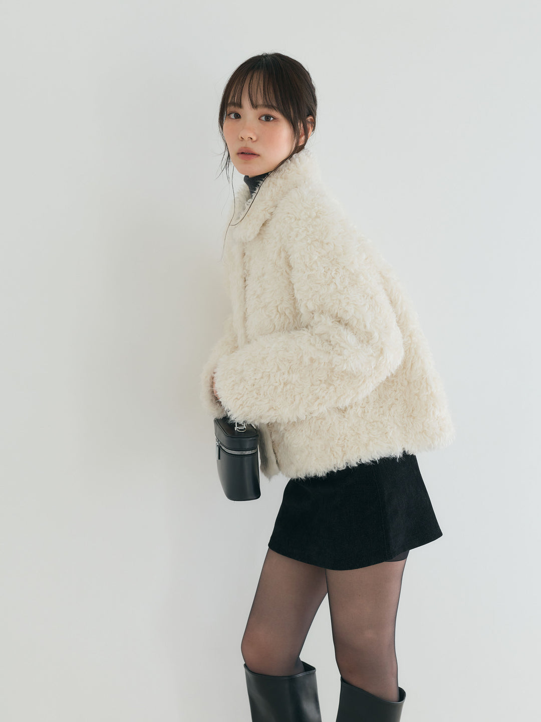 プードルファー襟付きショートコート
