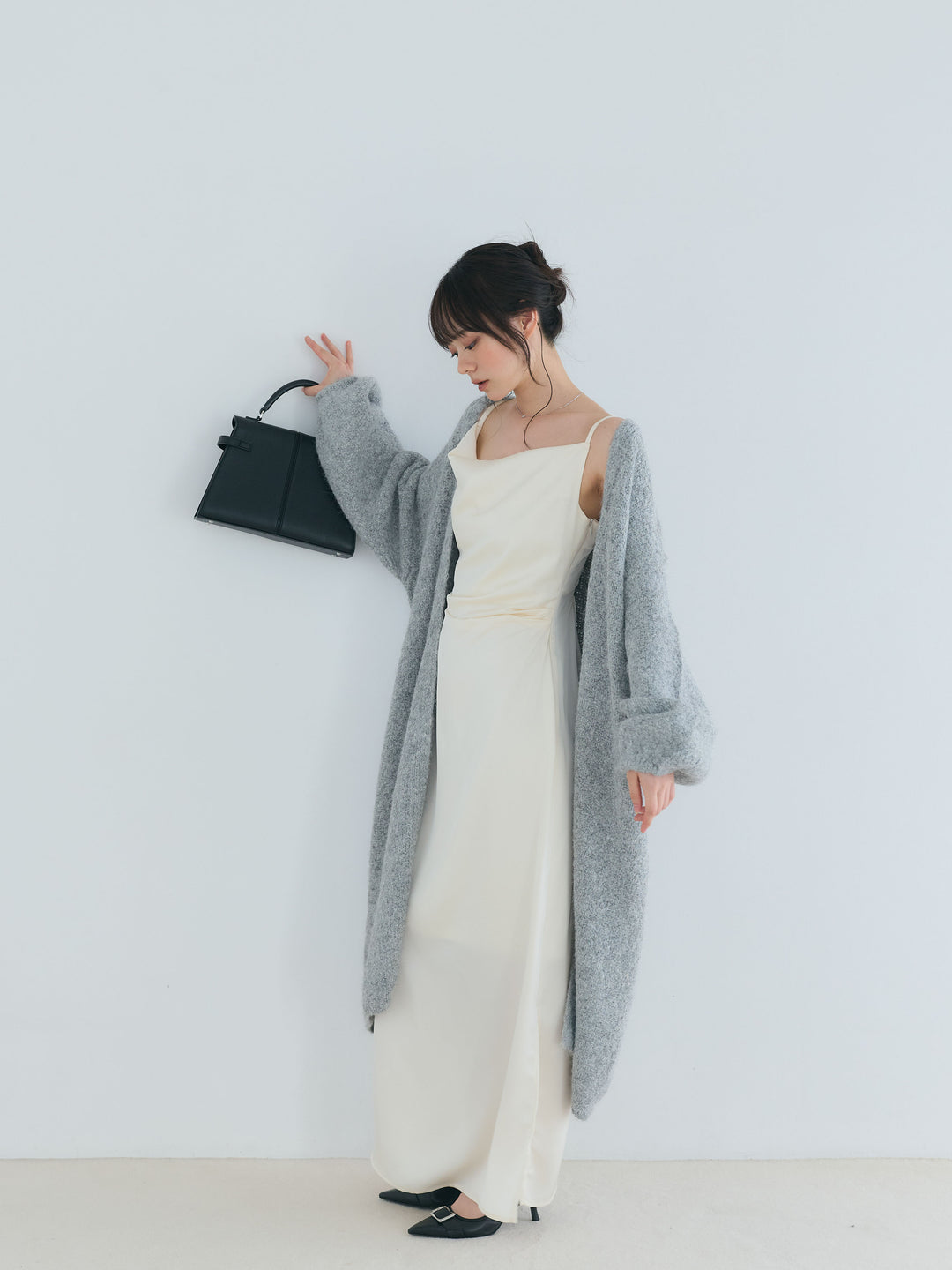 【SET】ウール混オーバーニットロングカーディガン+【Essential】Satin drape camisole one piece(2set)