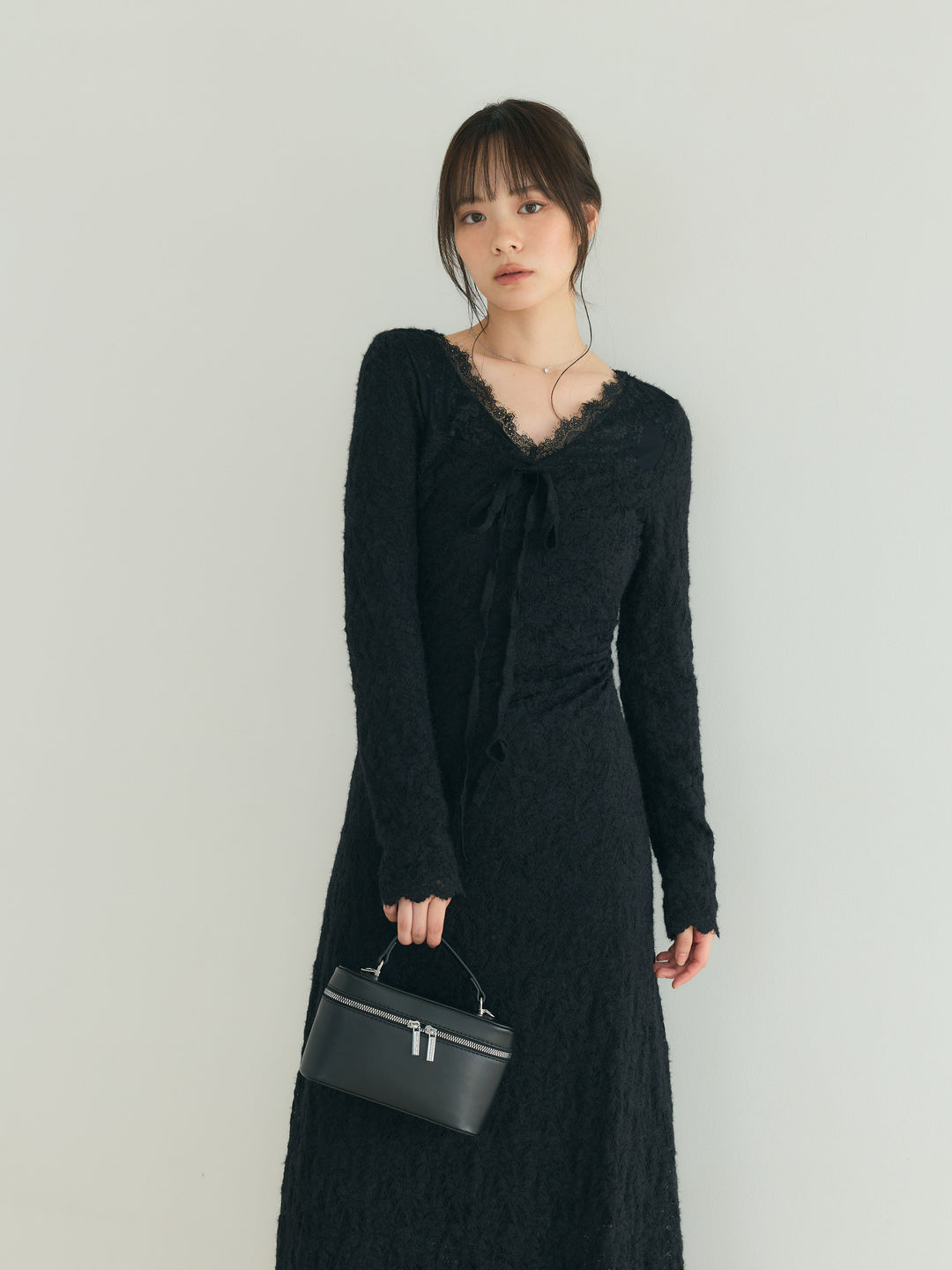 ウォームタッチフェザーレースデザインワンピース