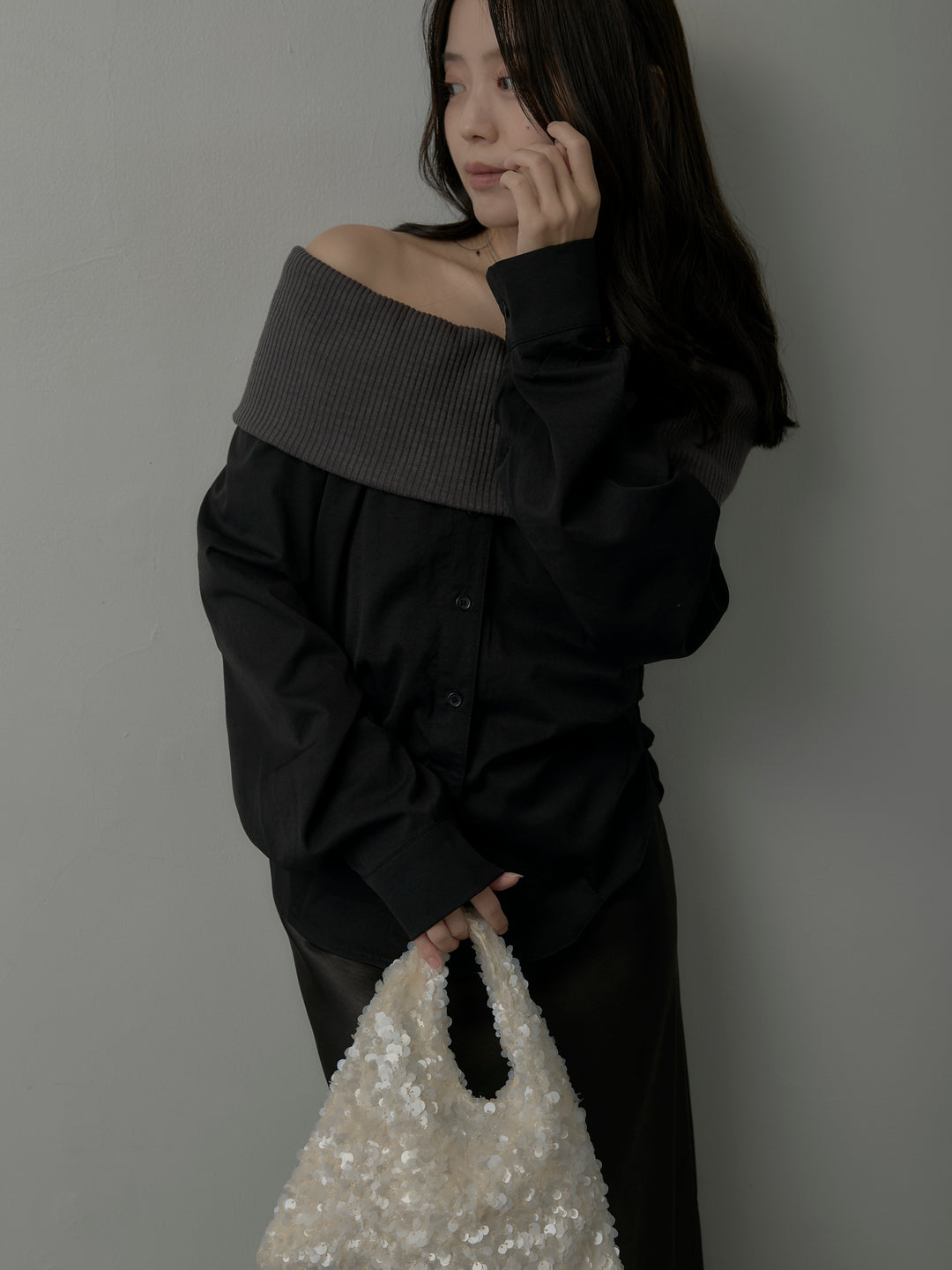 【SET】ニットシャツドッキングオフショルトップス+ニットシャツドッキングオフショルトップス(2set)