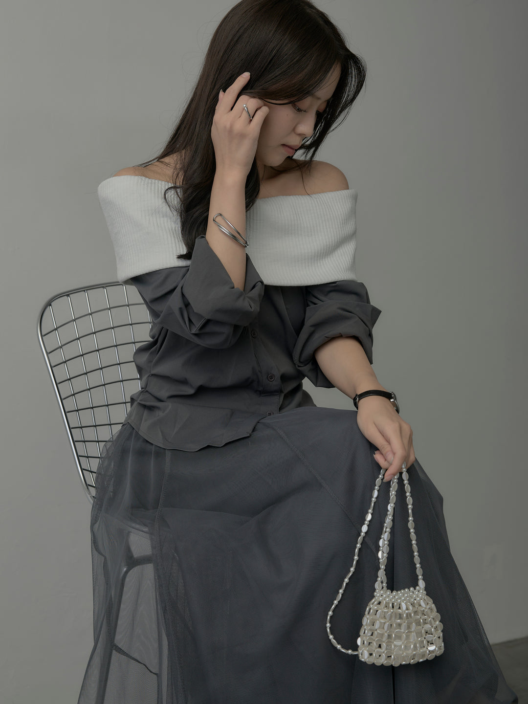 【SET】ニットシャツドッキングオフショルトップス+ニットシャツドッキングオフショルトップス(2set)