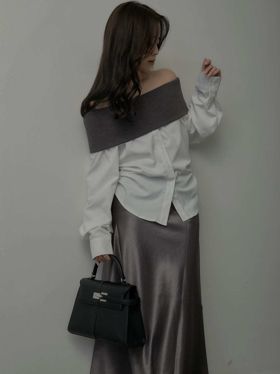 【SET】ニットシャツドッキングオフショルトップス+ニットシャツドッキングオフショルトップス(2set)