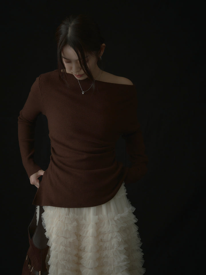 サイドスリットボートネックニットトップス