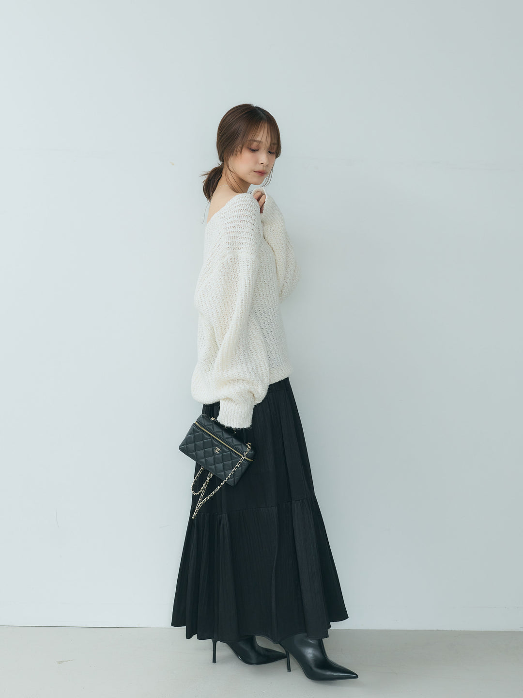 【SET】ランタンヤーンVネックニットプルオーバー+【Essential】Soft sheen tiered flare skirt(2set)