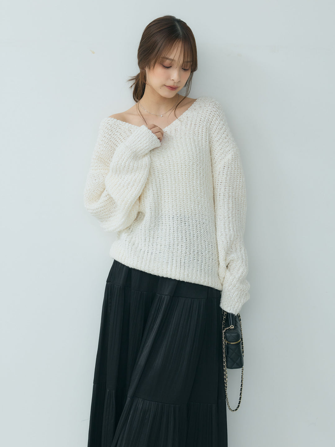 【SET】ランタンヤーンVネックニットプルオーバー+【Essential】Soft sheen tiered flare skirt(2set)