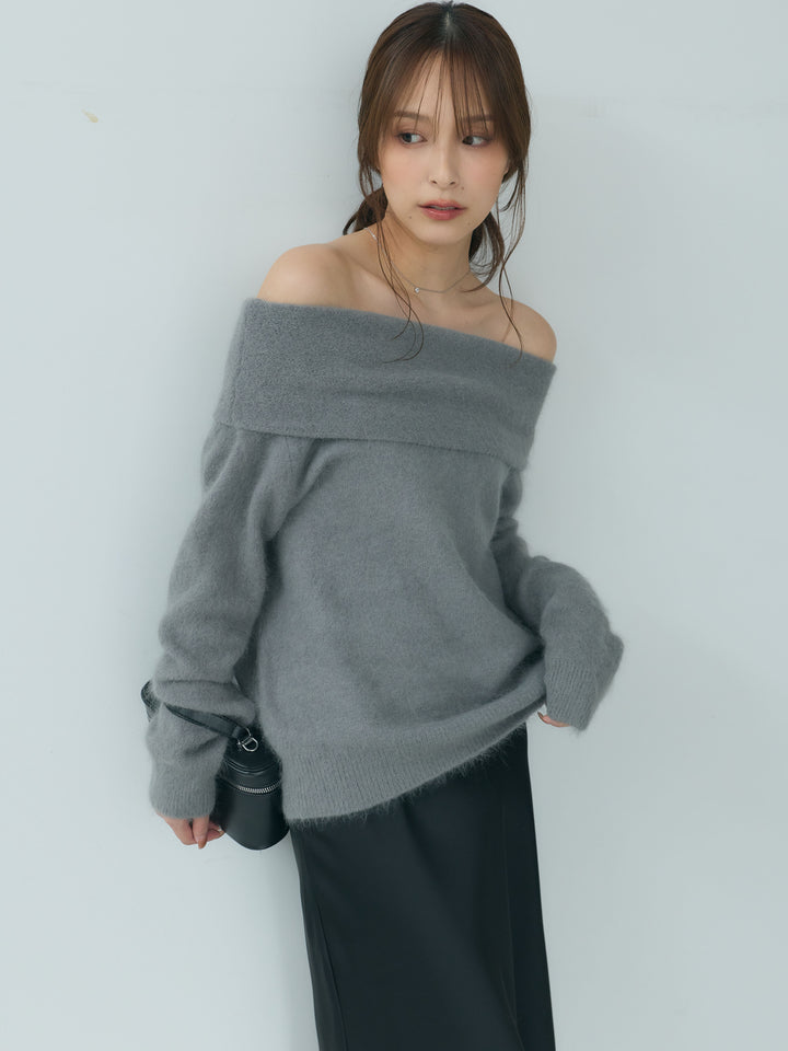 プラッシュドオフショルダーニットトップス