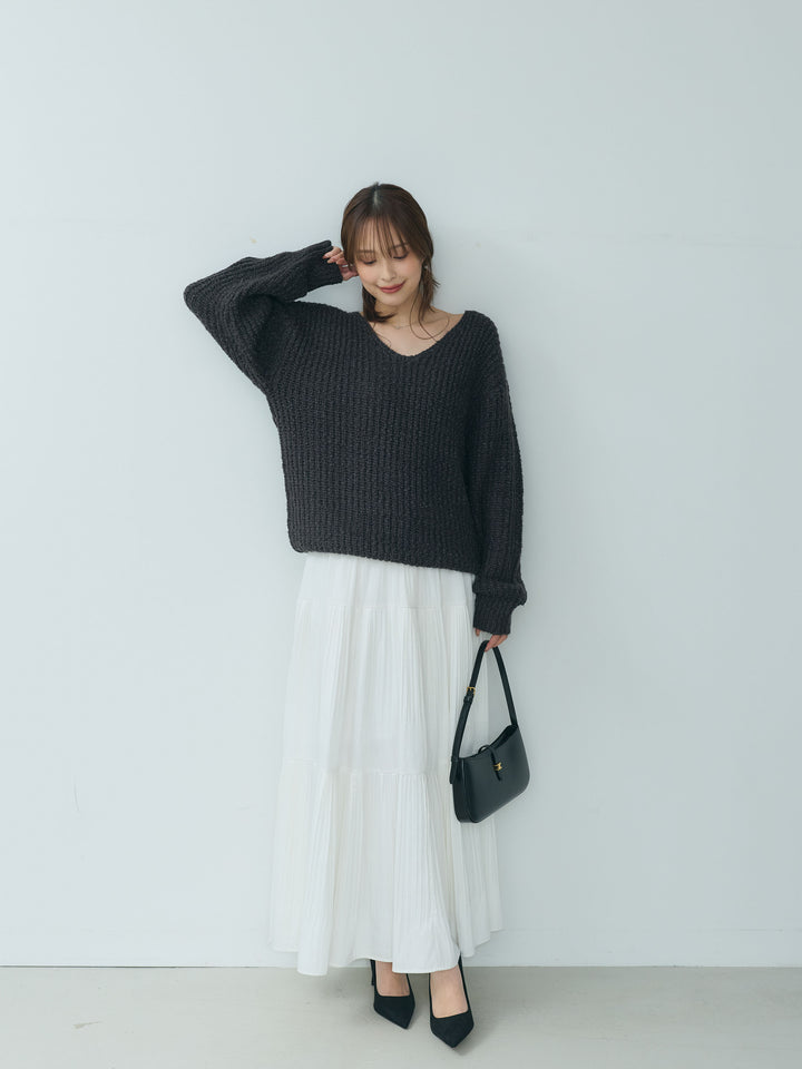 【SET】ランタンヤーンVネックニットプルオーバー+【Essential】Soft sheen tiered flare skirt(2set)