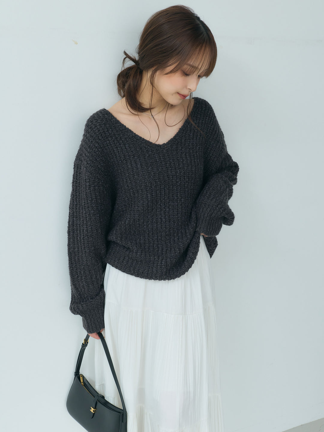 【SET】ランタンヤーンVネックニットプルオーバー+【Essential】Soft sheen tiered flare skirt(2set)