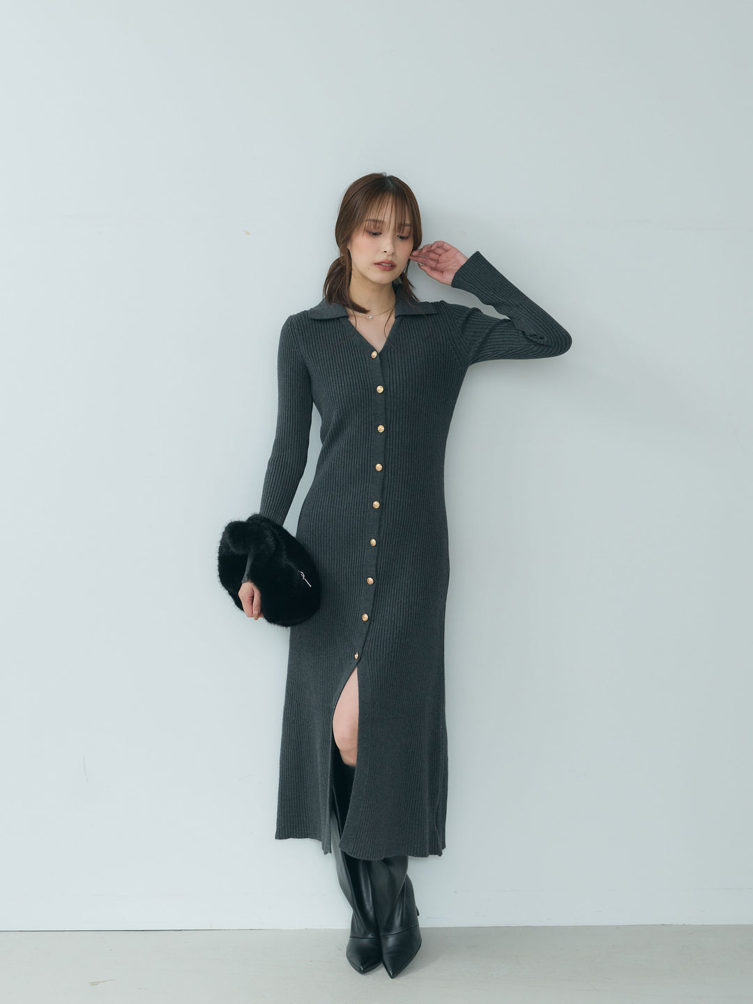 ゴールドボタンスキッパーリブニットワンピース