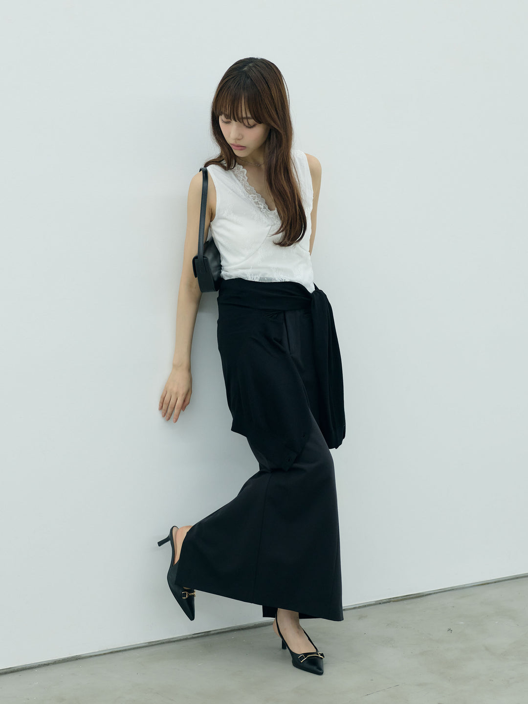 【SET】バックレースレイヤードノースリーブトップス+センタープレスベーシックストレートパンツ(2set)