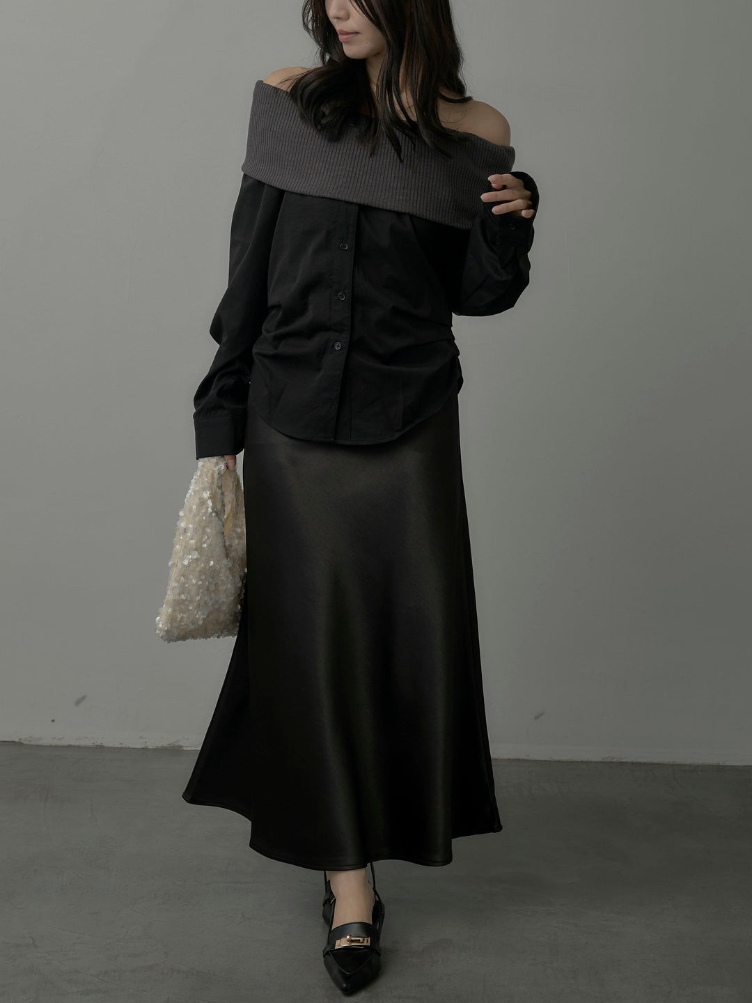 【SET】ニットシャツドッキングオフショルトップス+ヘビーサテンAラインスカート(2set)