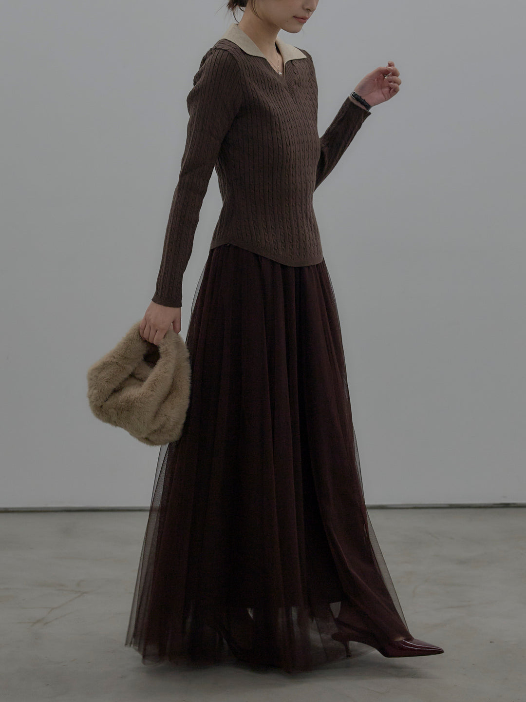 配色Vネックケーブルニットトップス