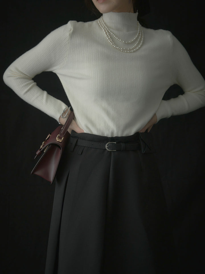 リブニットタートルネック