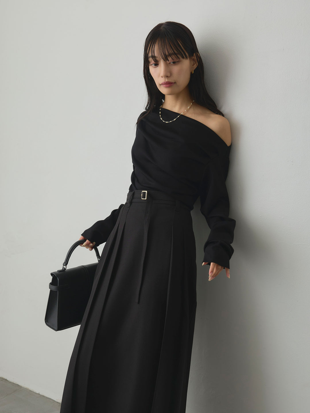 【SET】【Essential】2wayショルダードレープカットトップス+【Essential】ベルト付きサイドタックスカート(2set)