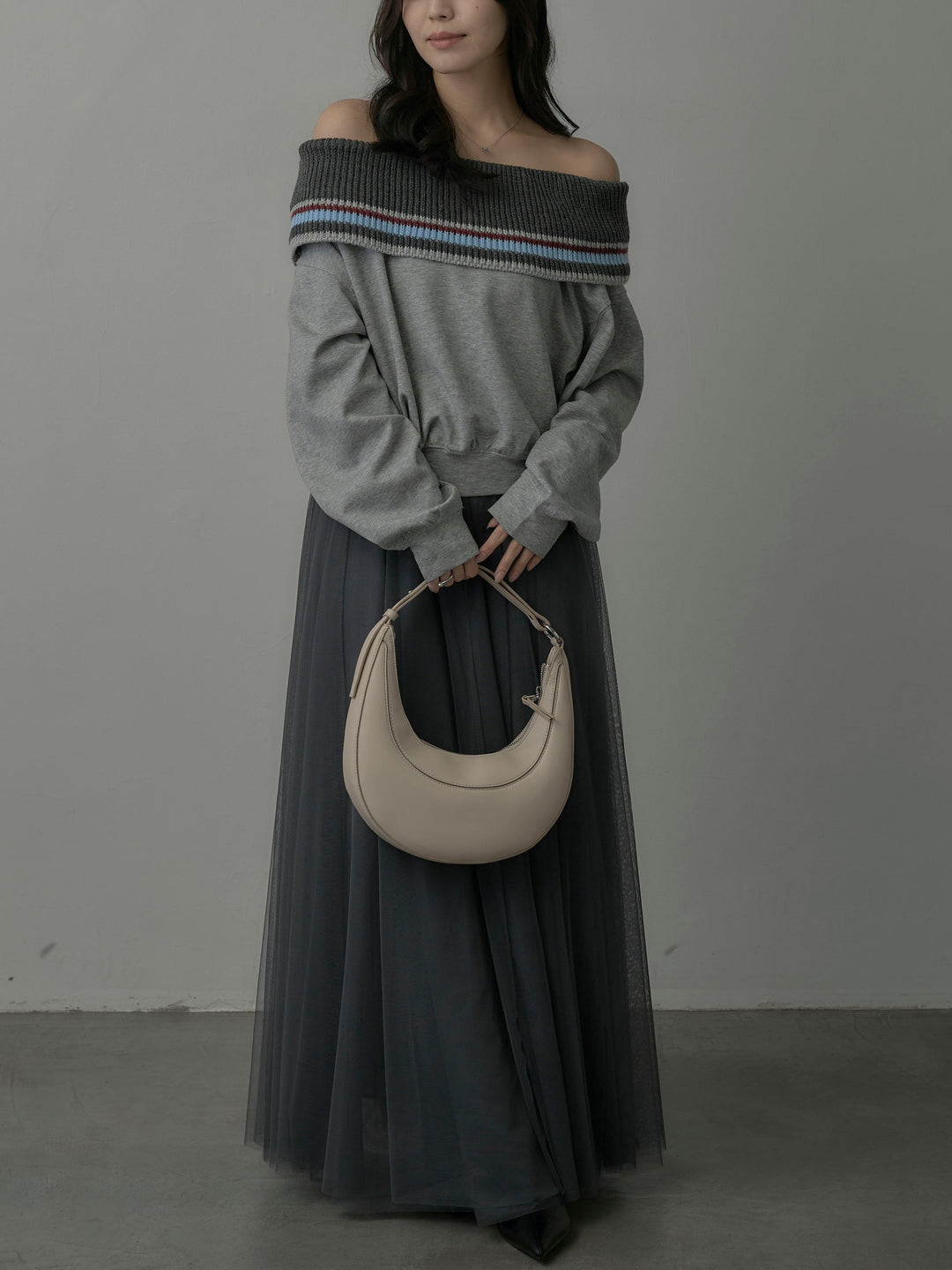 【SET】配色ボーダースウェットオフショルトップス+ボリュームチュールスカート(2set)