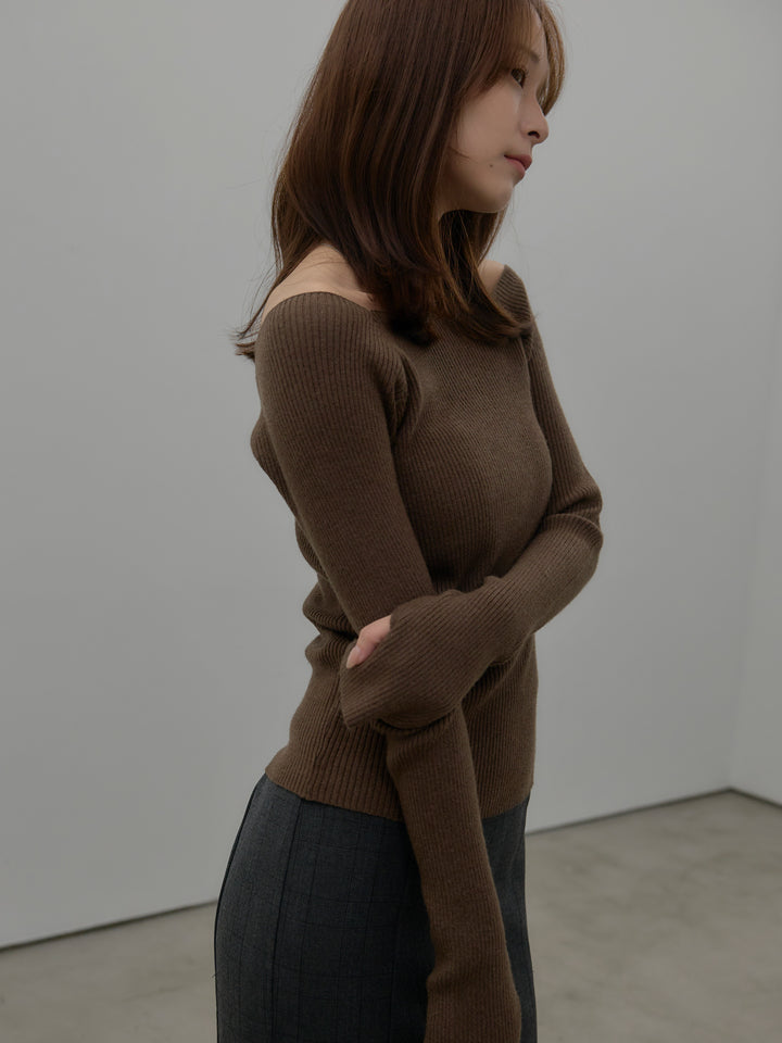 スクエアネックリブニット