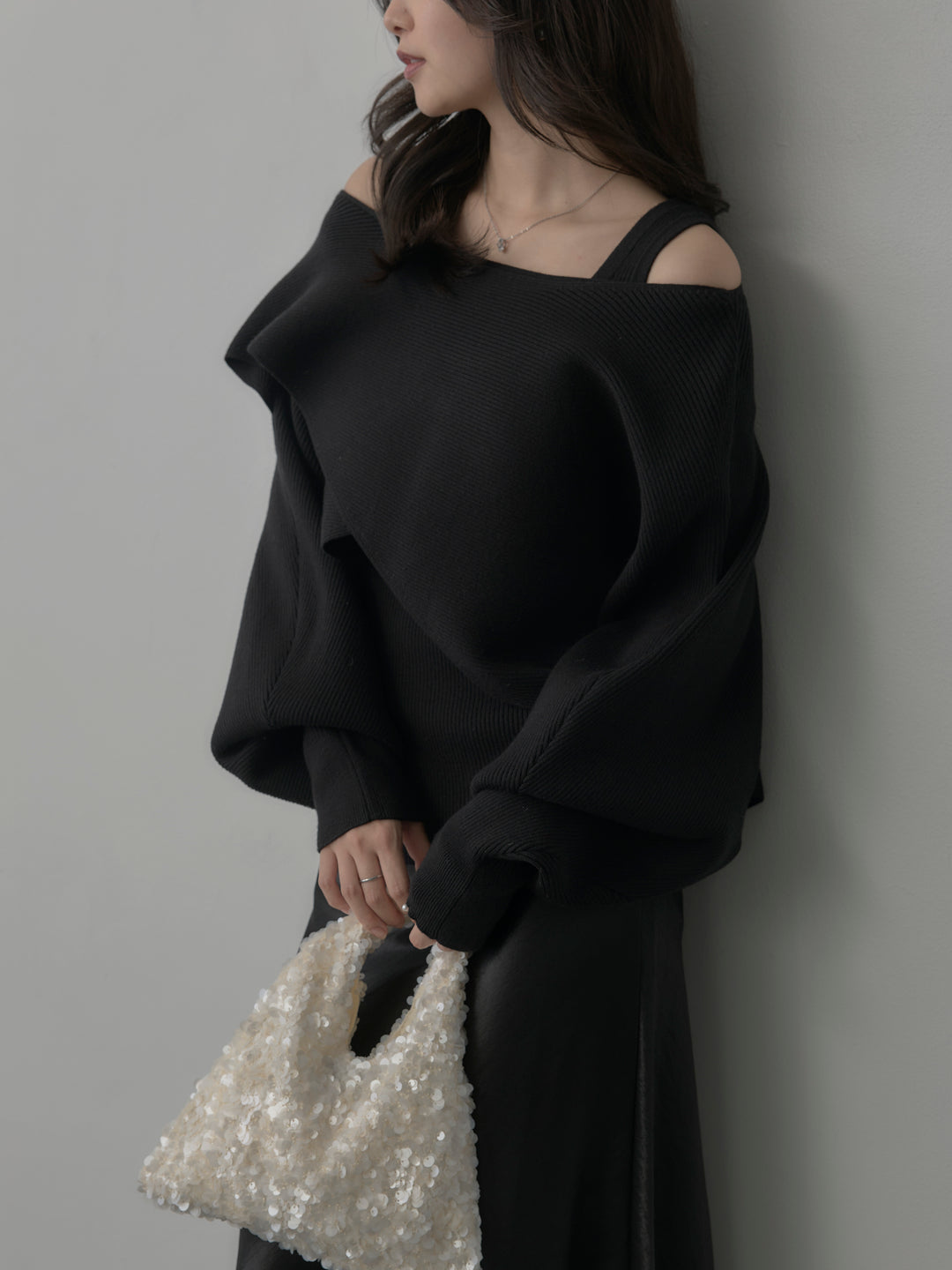 【SET】タンク付きクロスデザインニットプルオーバー+ナローAラインサテンスカート(2set)