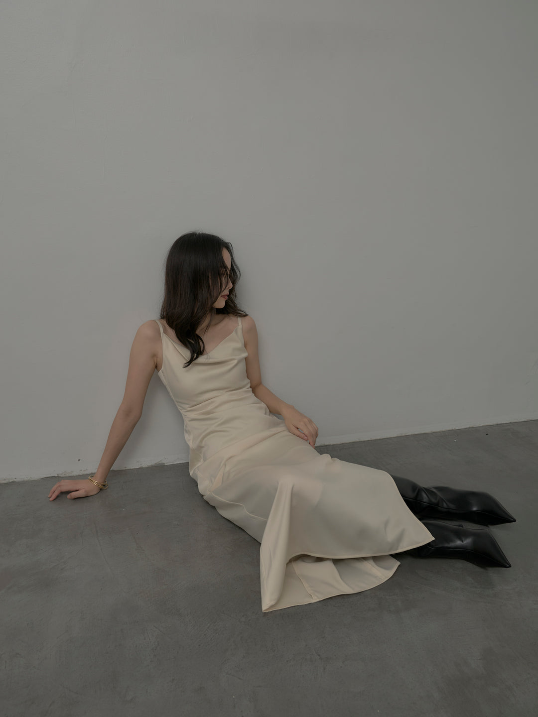 【Essential】サテンドレープキャミワンピ