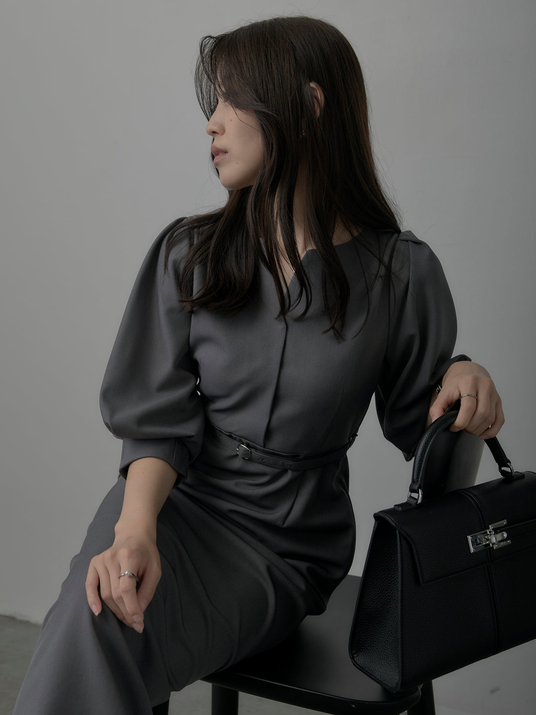 【Essential】裾レースパフスリーブワンピース