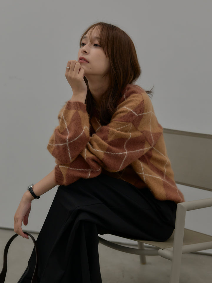 【premium touch】アーガイル柄ニットプルオーバー