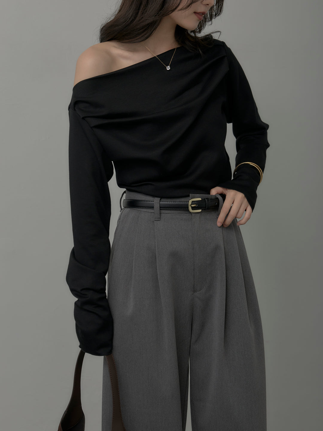 【SET】【Essential】2wayショルダードレープカットトップス+【Essential】３タックスラックス(2set)