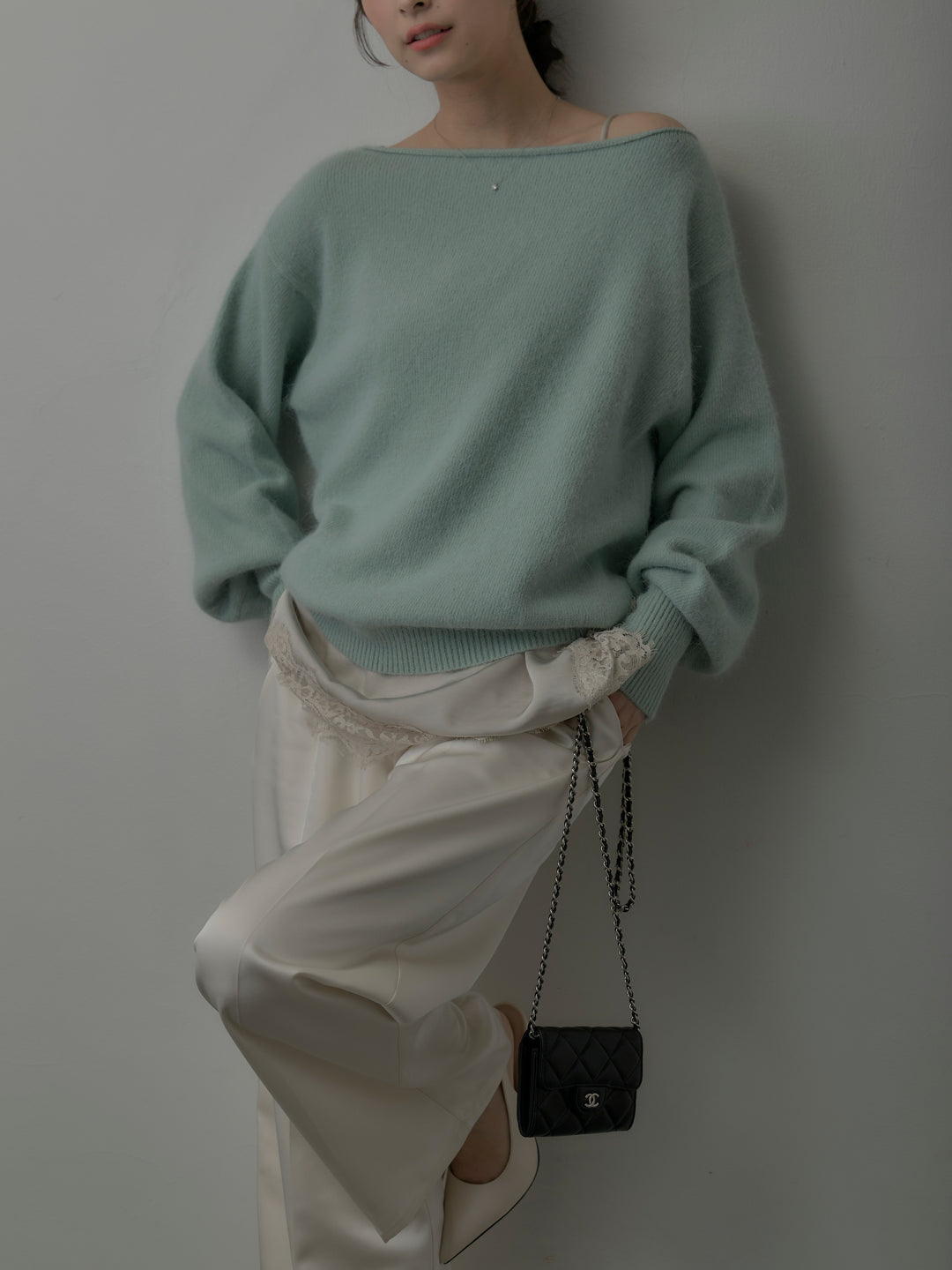 【SET】【premium touch】2wayショルダーニットプルオーバー+レースサテンキャミソール+【Essential】センタープレスサテンパンツ(3set)