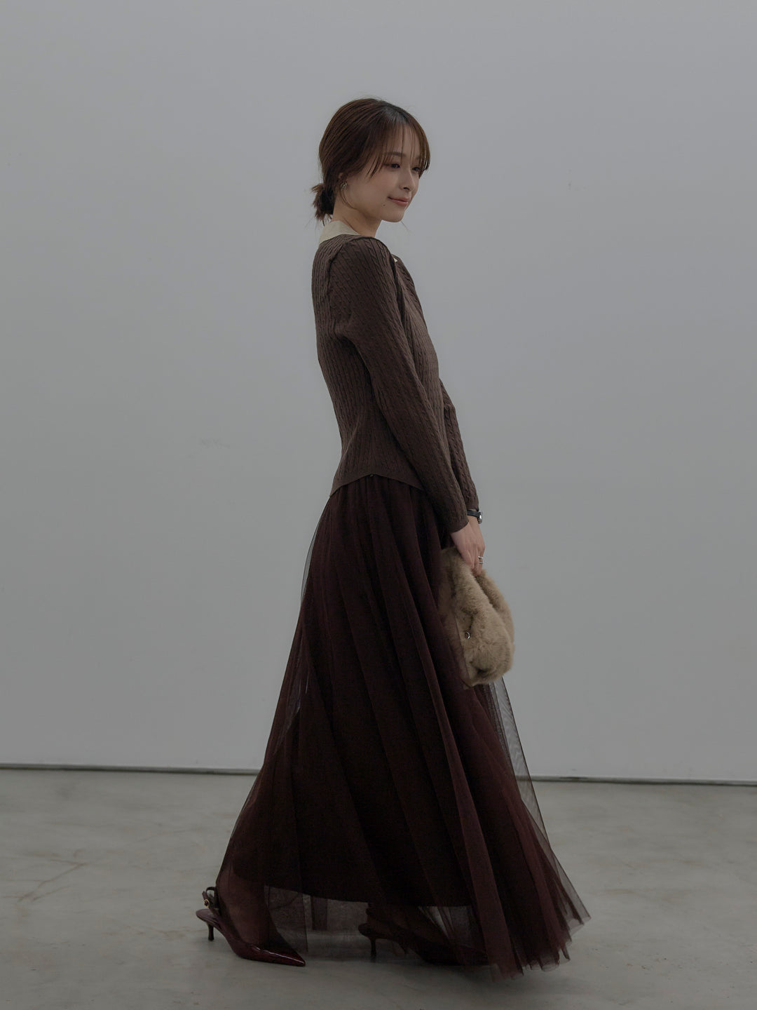 配色Vネックケーブルニットトップス