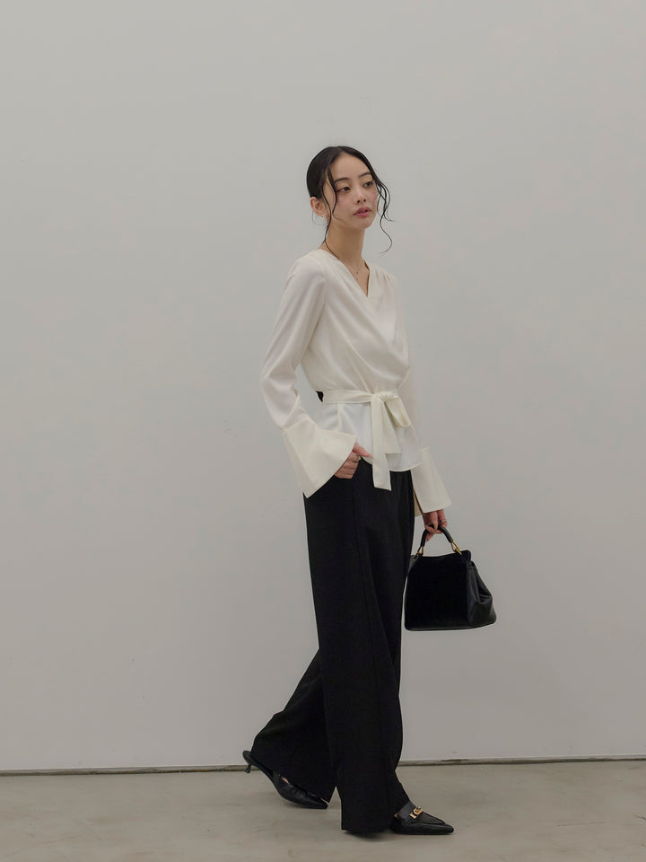 【Essential】2wayタイ付きベルスリーブサテンブラウス