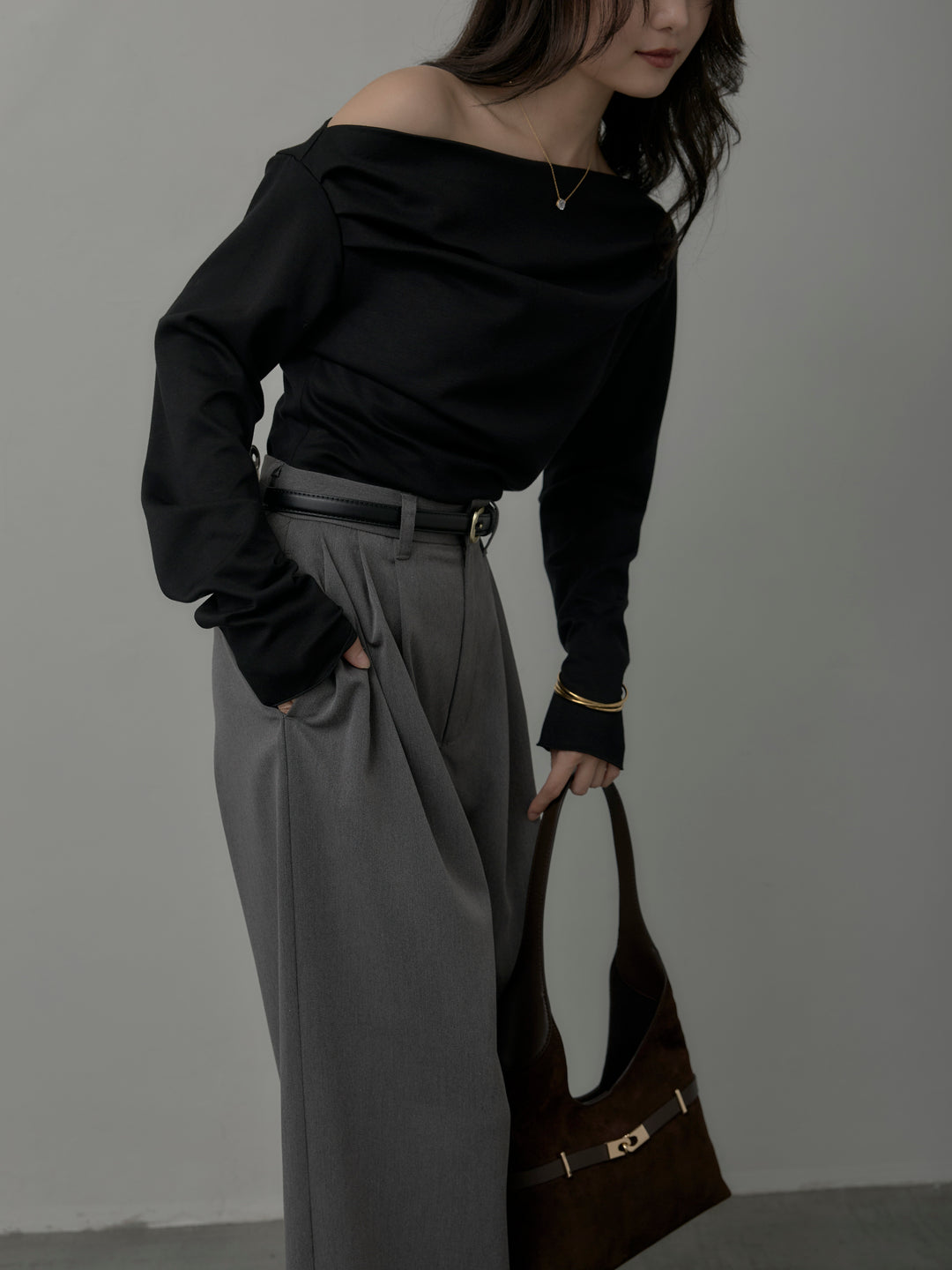 【SET】【Essential】2wayショルダードレープカットトップス+【Essential】３タックスラックス(2set)