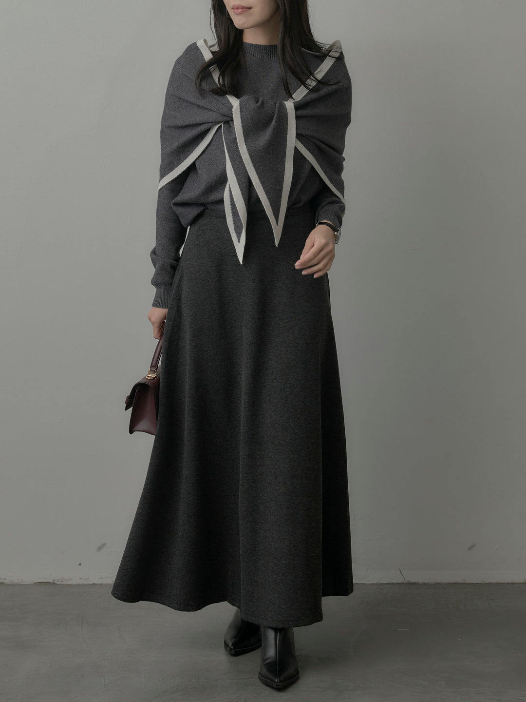 配色スカーフ付きニットトップス