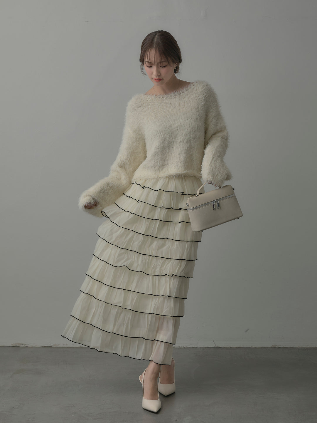 襟デザインシャギーニットトップス