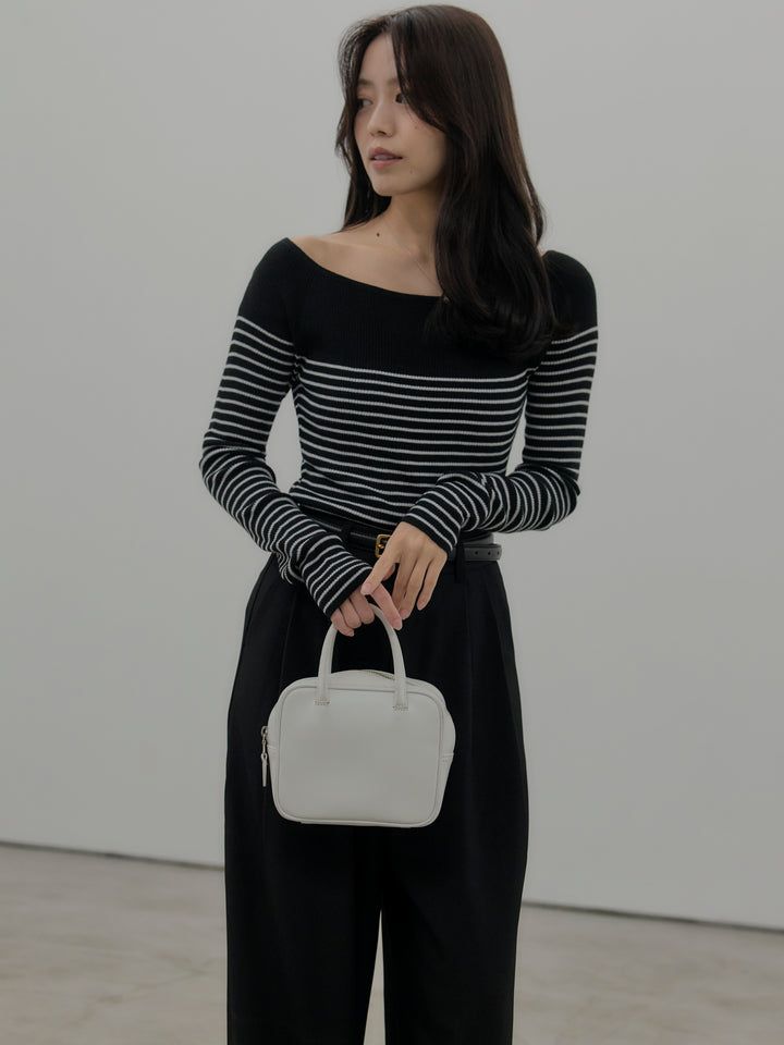 ハーフボーダーニットトップス