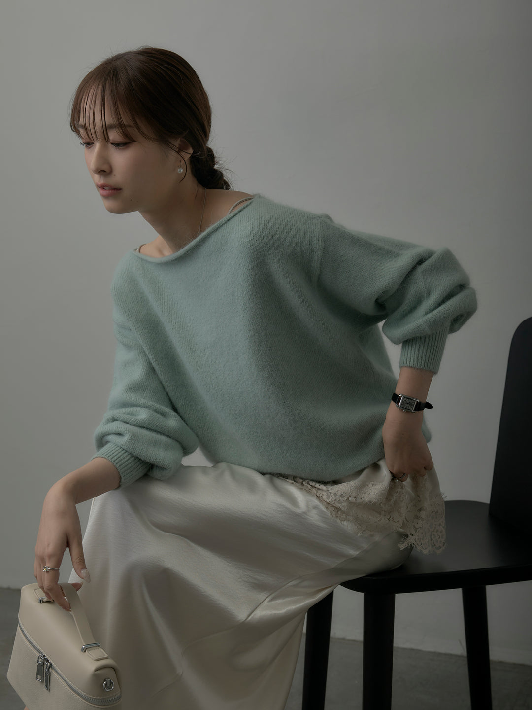 【SET】【premium touch】2wayショルダーニットプルオーバー+レースサテンキャミソール+ナローAラインサテンスカート(3set)