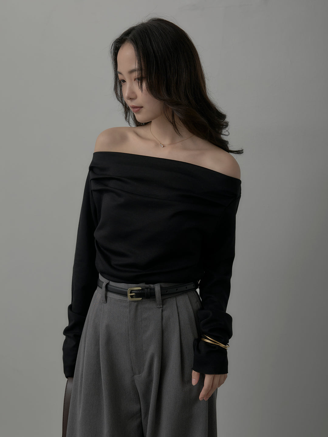 【SET】【Essential】2wayショルダードレープカットトップス+【Essential】３タックスラックス(2set)