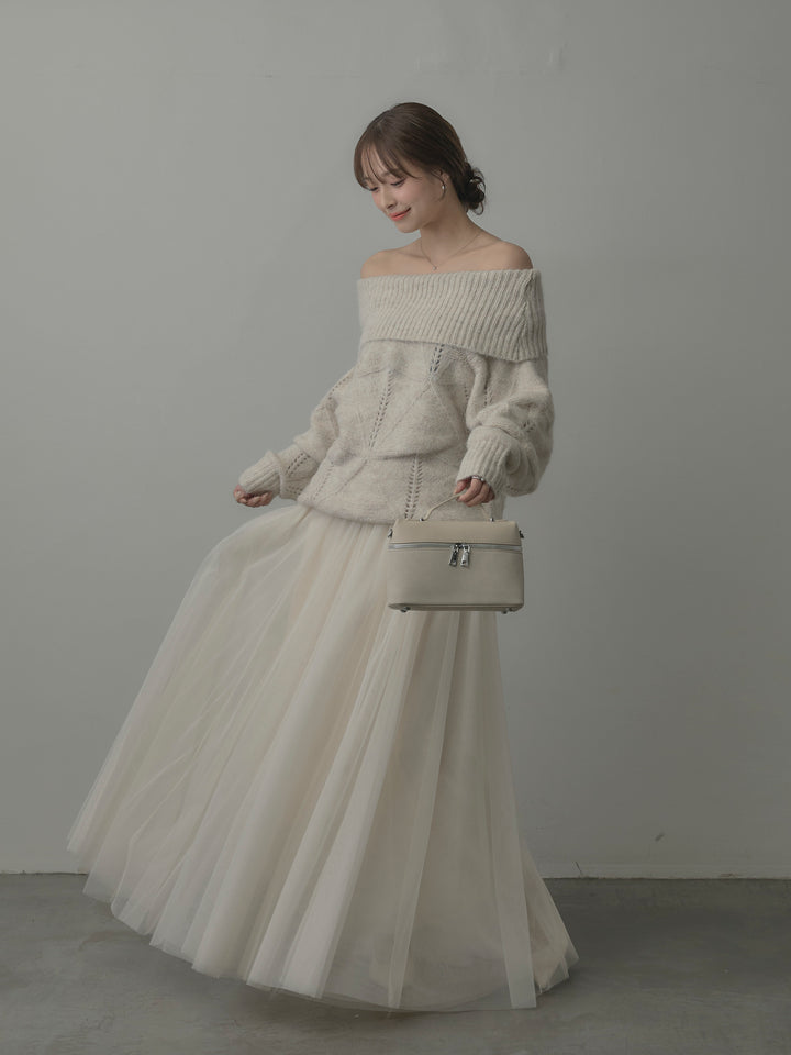 メランジニットオフショルトップス