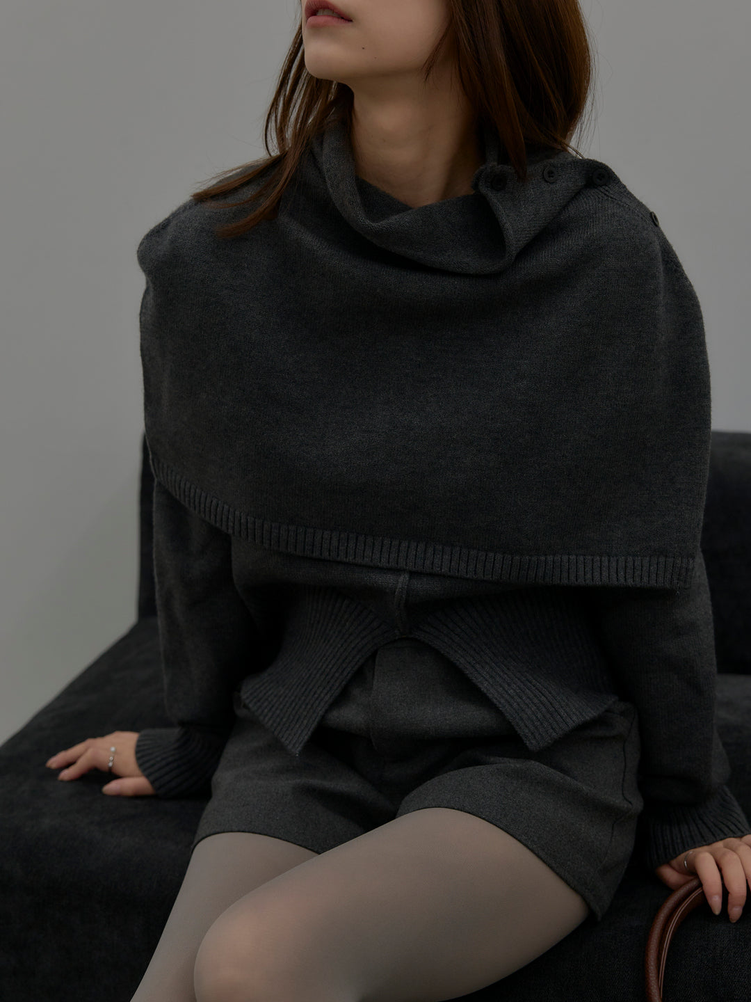 ケープ付き2WAYフロントスリットニットトップス