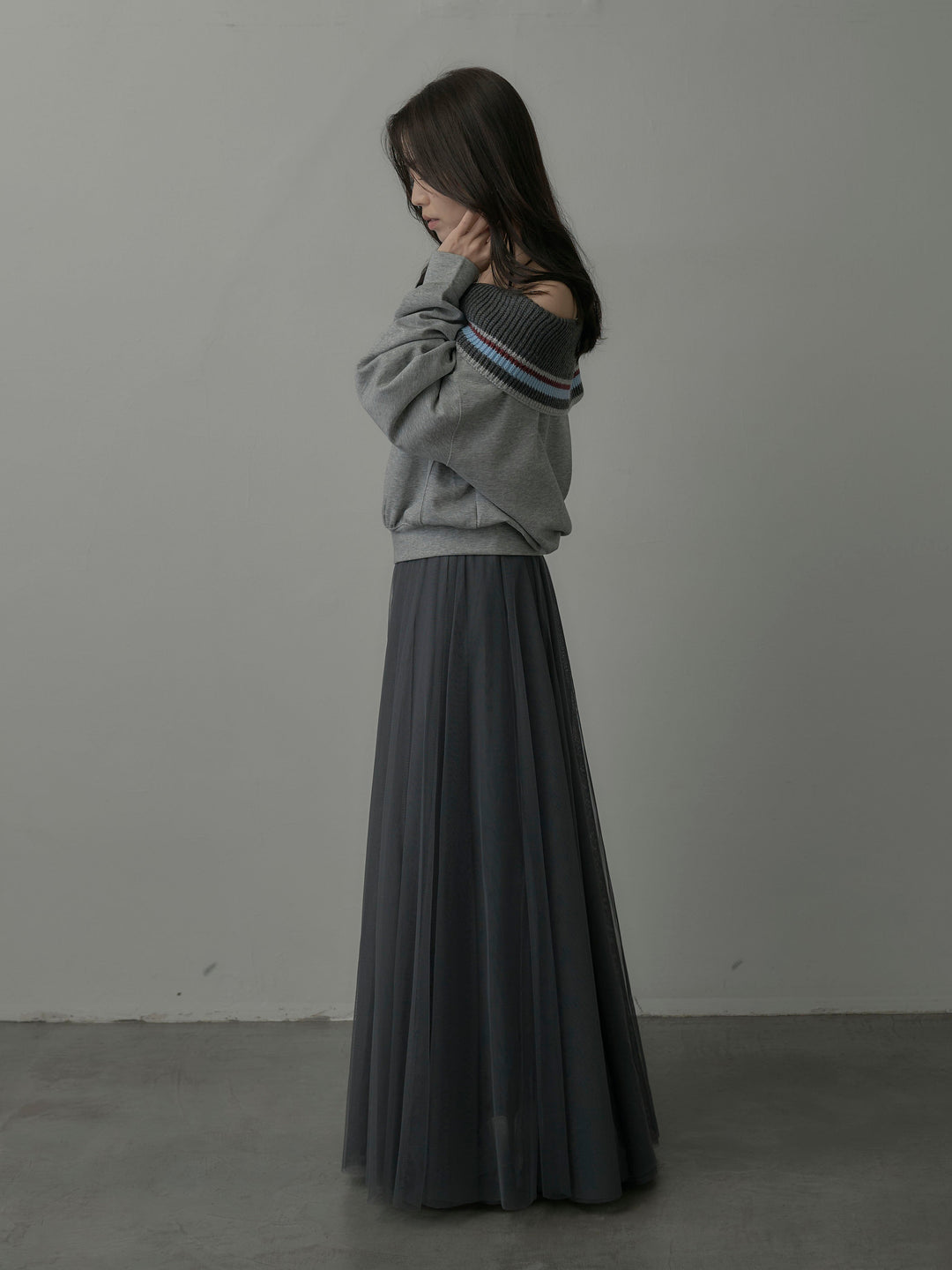 【SET】配色ボーダースウェットオフショルトップス+ボリュームチュールスカート(2set)