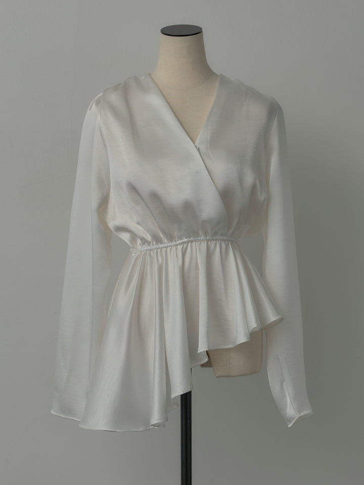 Vネックアシメサテンブラウス