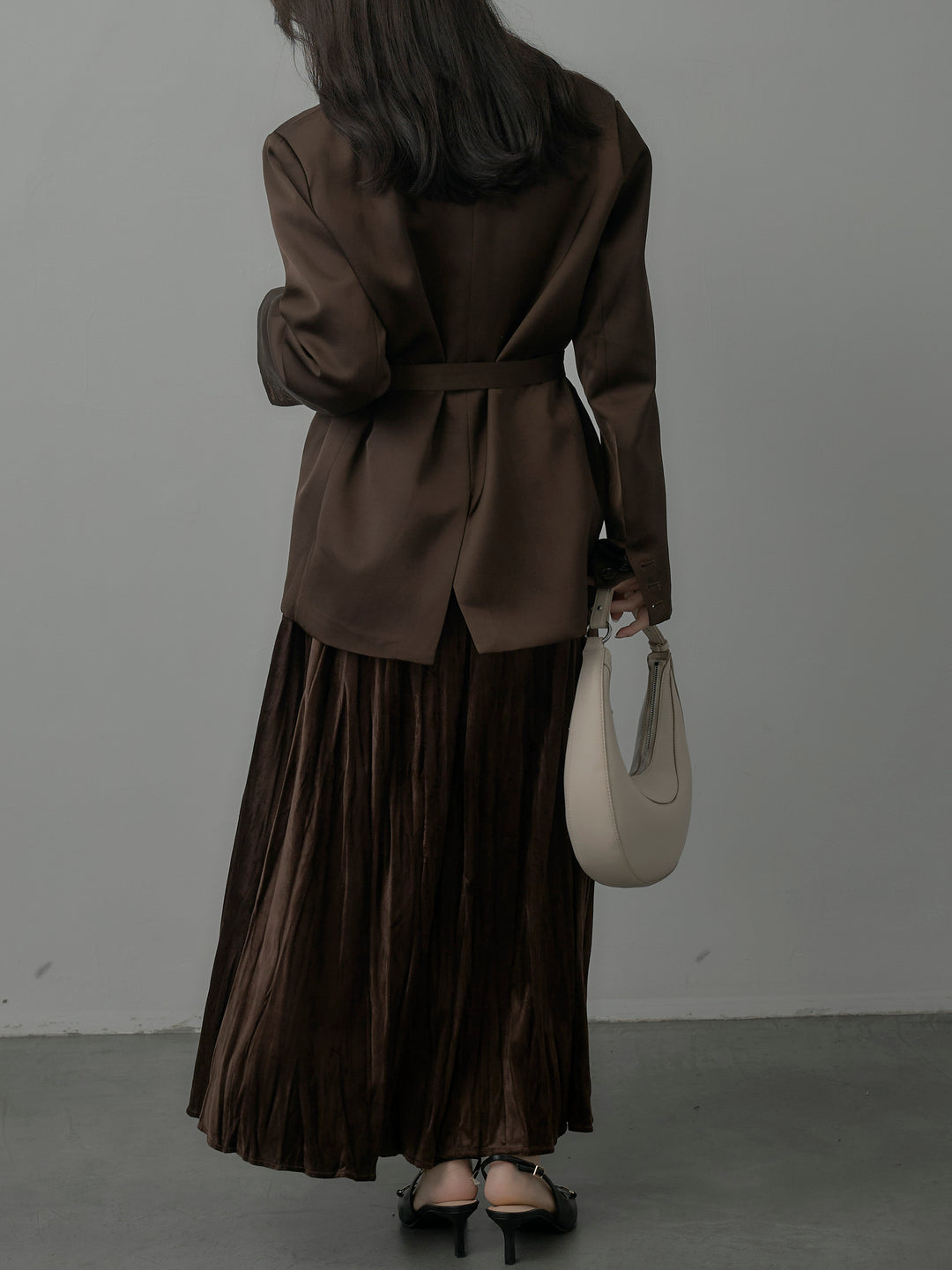 【SET】ノーカラーサテンジャケット+ベロアワッシャープリーツスカート(2set)