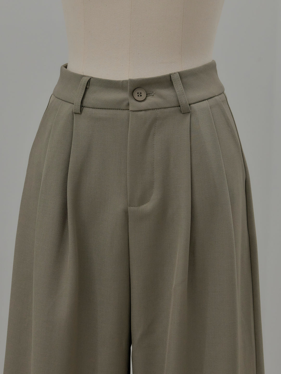 デザインタックワイドパンツ