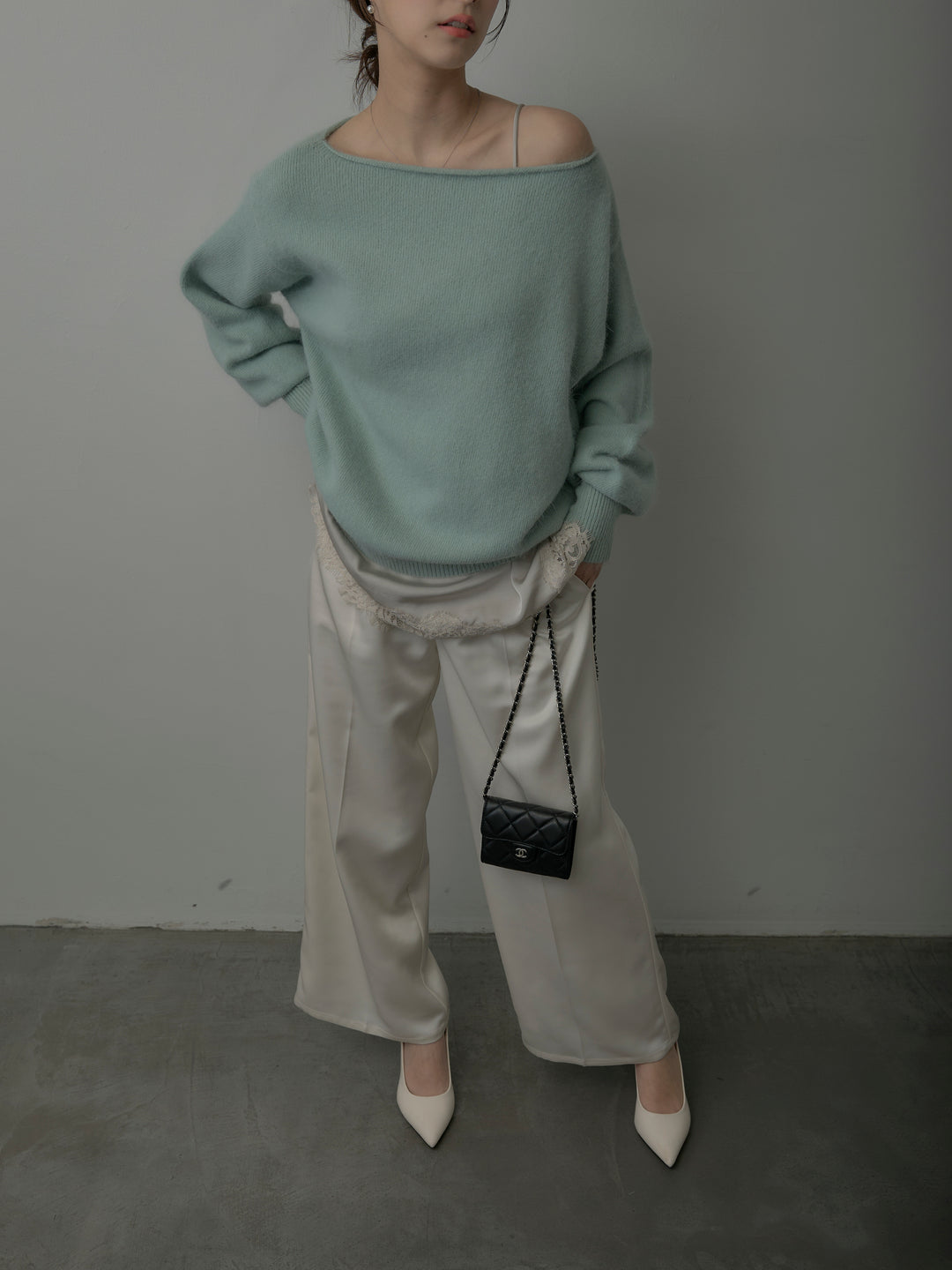 【SET】【premium touch】2wayショルダーニットプルオーバー+レースサテンキャミソール+【Essential】センタープレスサテンパンツ(3set)