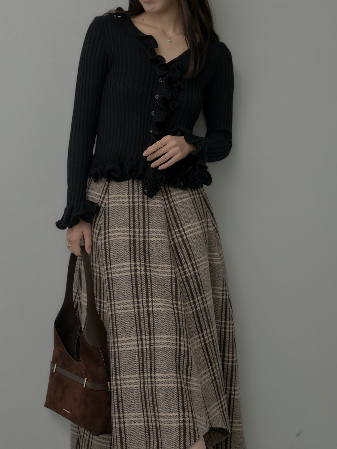 Vネックフリルデザインニットトップス