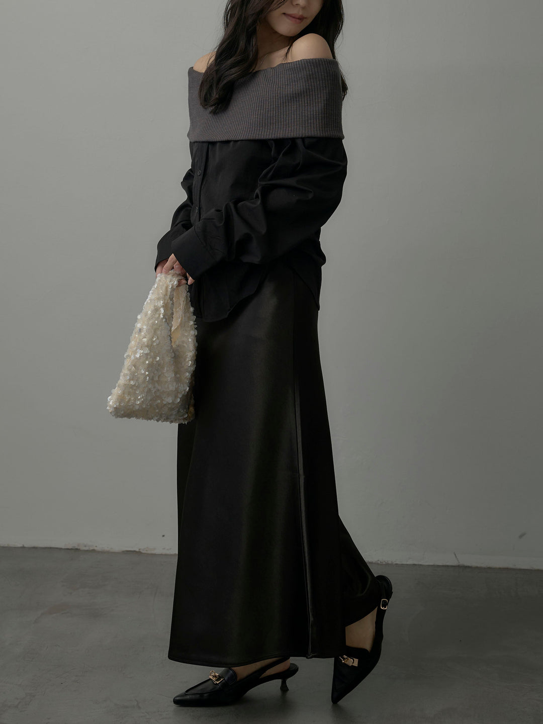 【SET】ニットシャツドッキングオフショルトップス+ヘビーサテンAラインスカート(2set)