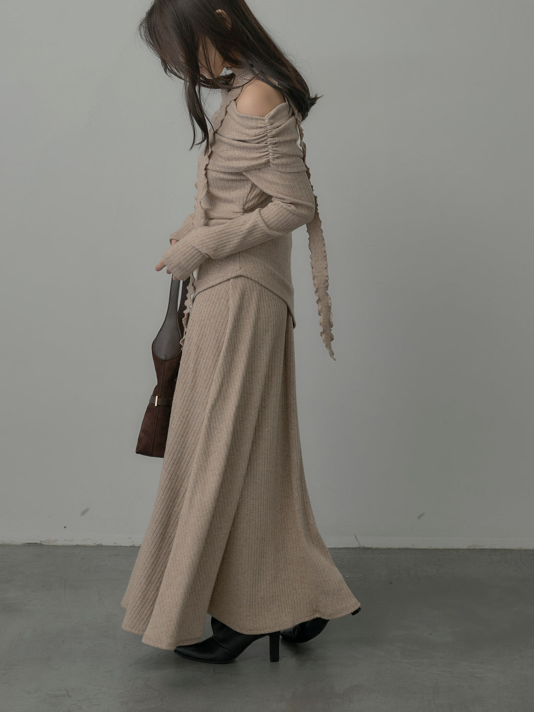 リブニットオフショルSETUP