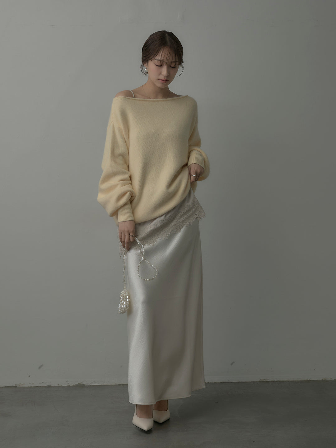 【SET】【premium touch】2wayショルダーニットプルオーバー+レースサテンキャミソール+ナローAラインサテンスカート(3set)