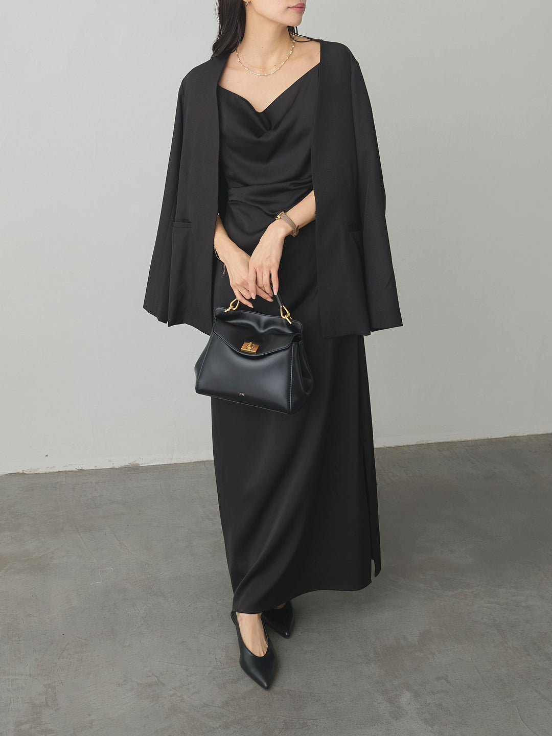 【SET】【Essential】フロントホックノーカラージャケット+【Essential】サテンドレープキャミワンピ(2set)