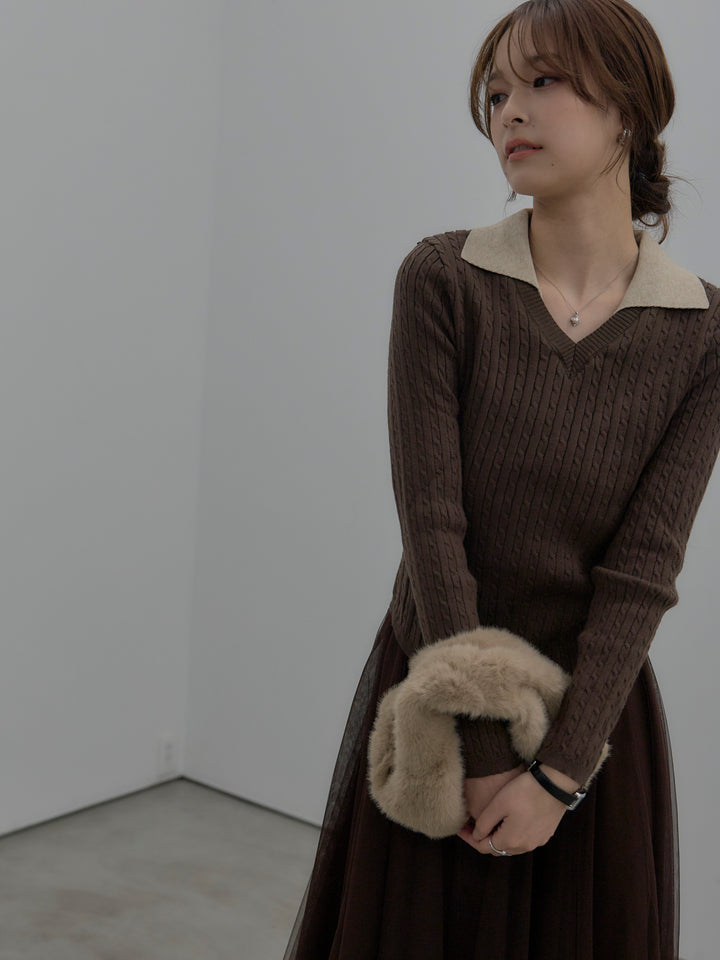 配色Vネックケーブルニットトップス