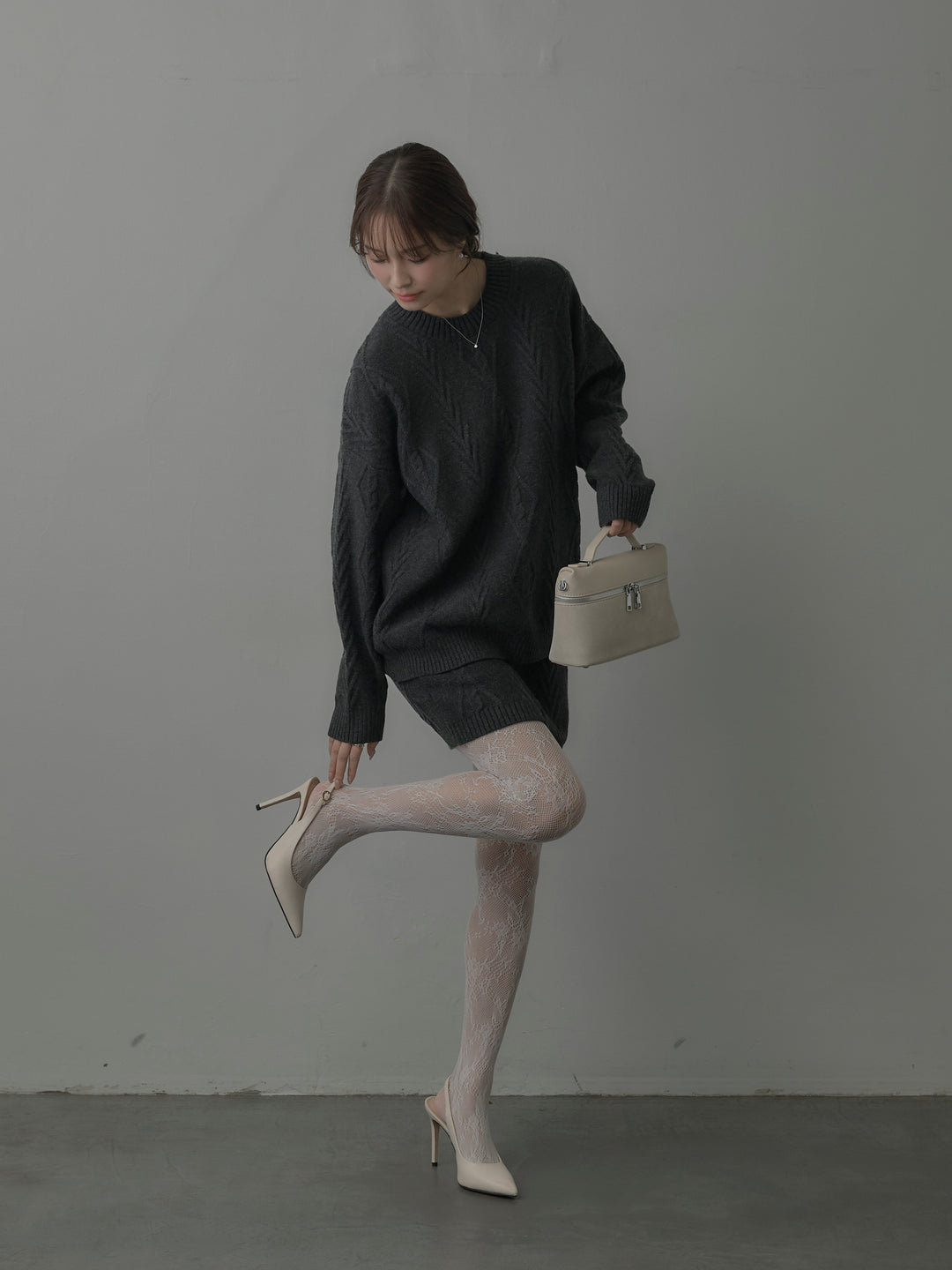 デザイン編みニットトップス&ミニスカート SET UP