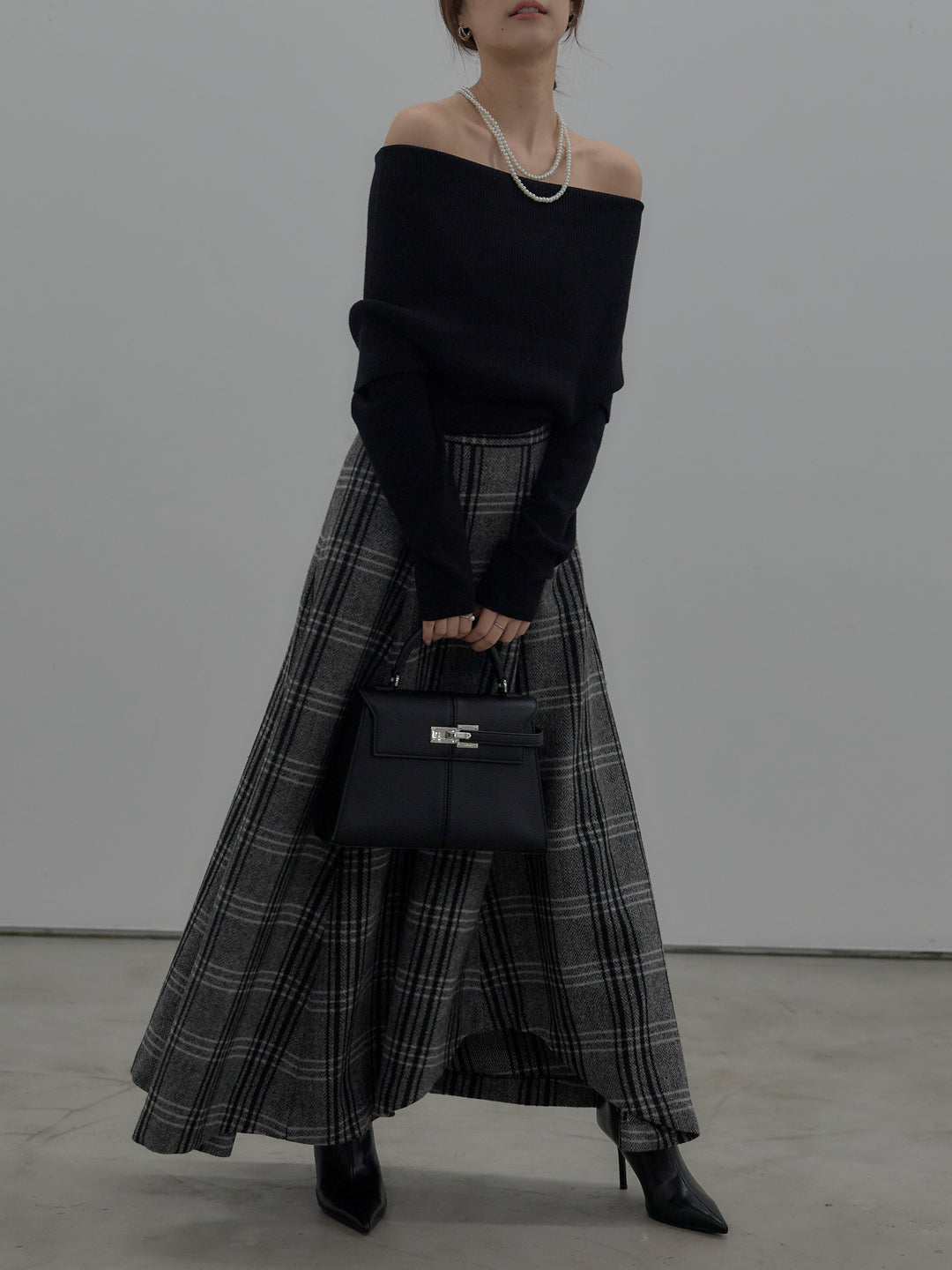 【SET】【premium touch】ソフトリブオフショルニットトップス+【Essential】クラシカルチェックウールタッチスカート(2set)