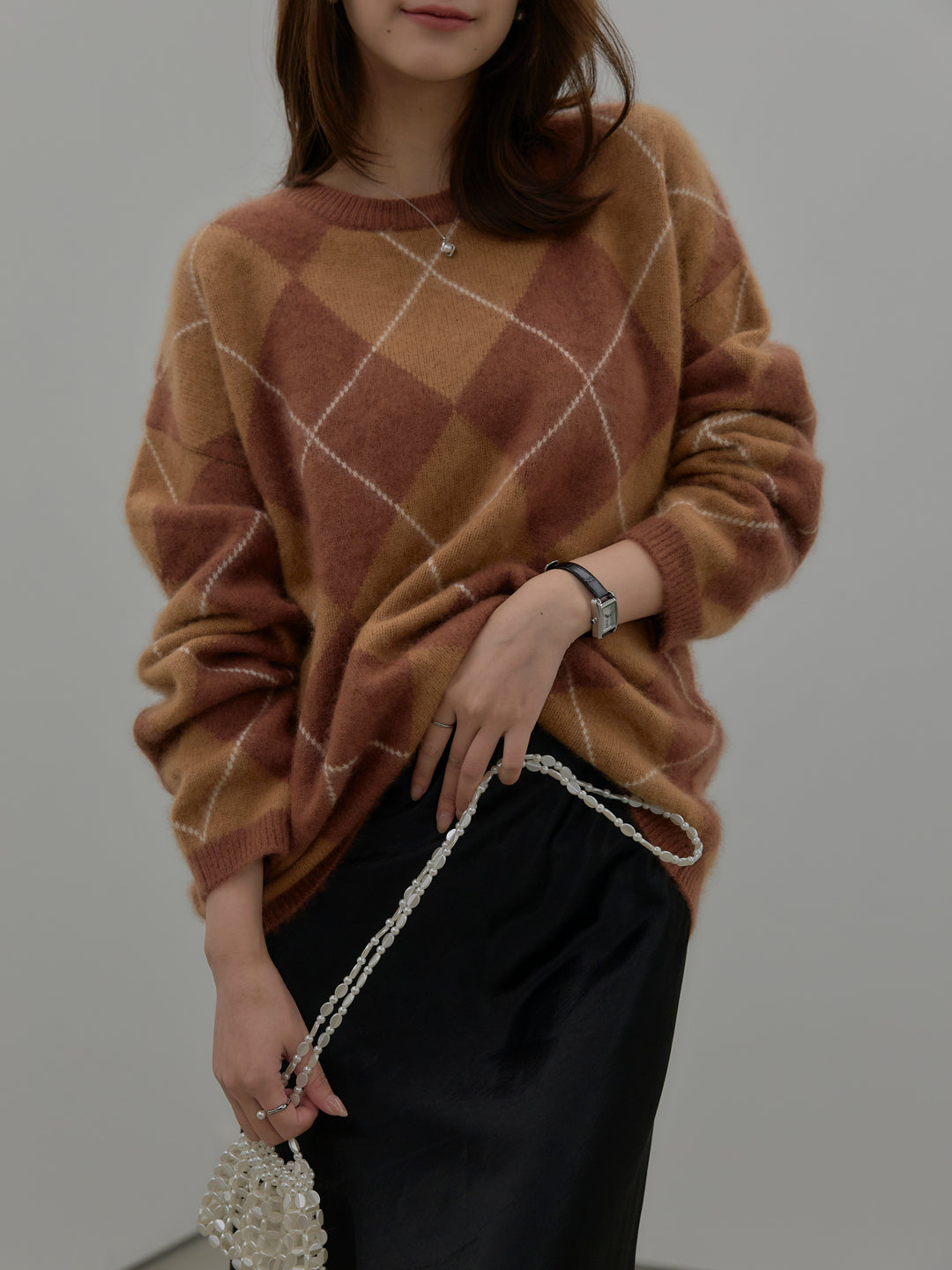 【SET】【premium touch】アーガイル柄ニットプルオーバー+ナローAラインサテンスカート(2set)